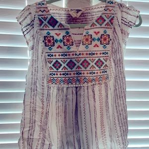 Women’s Embroidered Top Sz M
